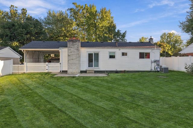 223 Harper Drive, Saline City, MI 48176