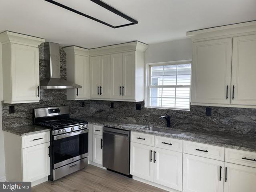 713 BARBADOS DR, WILLIAMSTOWN, NJ 08094 — photo 2