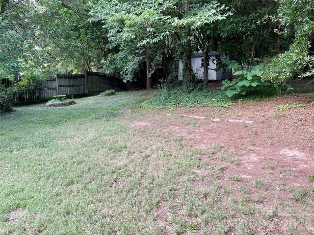 819 Markwell Drive, Matthews, NC 28105