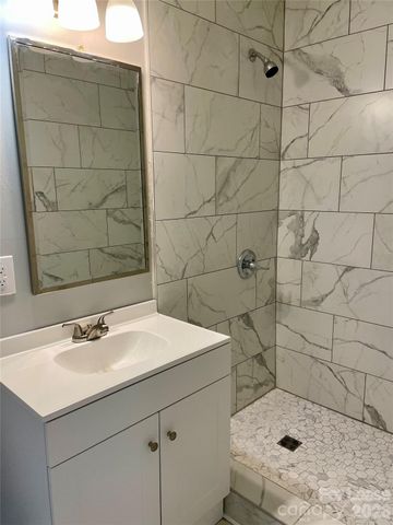 819 Markwell Drive, Matthews, NC 28105