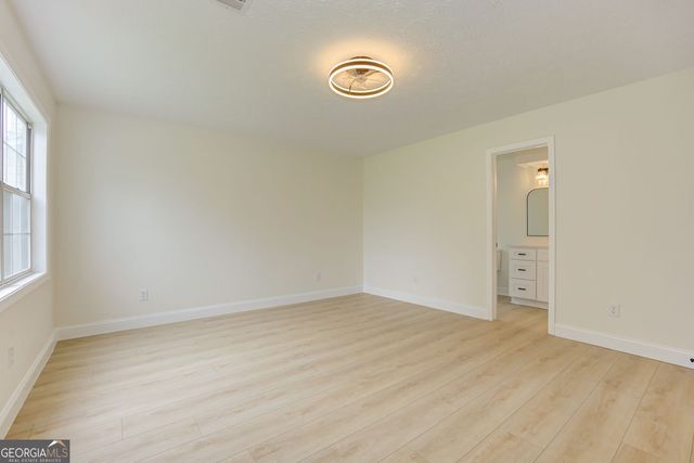 1039 Boardwalk Drive, Lawrenceville, GA 30044