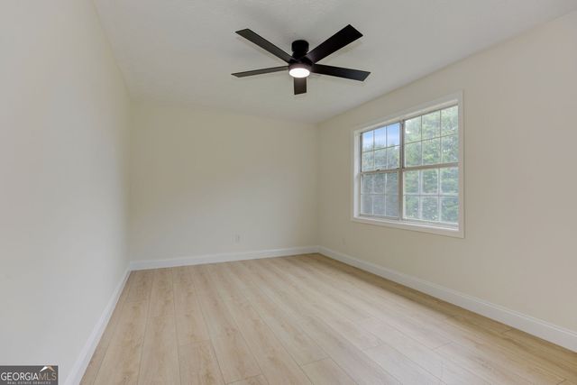 1039 Boardwalk Drive, Lawrenceville, GA 30044