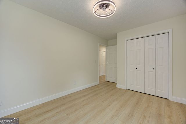 1039 Boardwalk Drive, Lawrenceville, GA 30044
