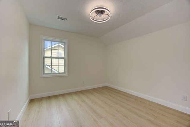 1039 Boardwalk Drive, Lawrenceville, GA 30044