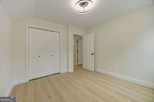 1039 Boardwalk Drive, Lawrenceville, GA 30044