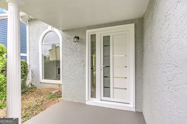 1039 Boardwalk Drive, Lawrenceville, GA 30044