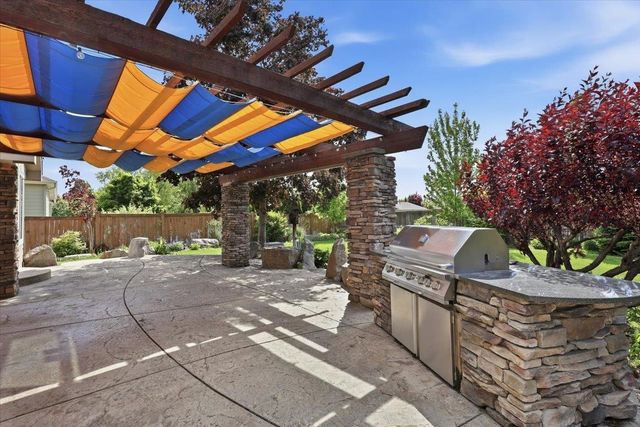 7807 N H St, Spokane, WA 99205