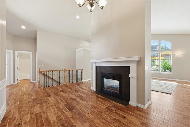 7807 N H St, Spokane, WA 99205