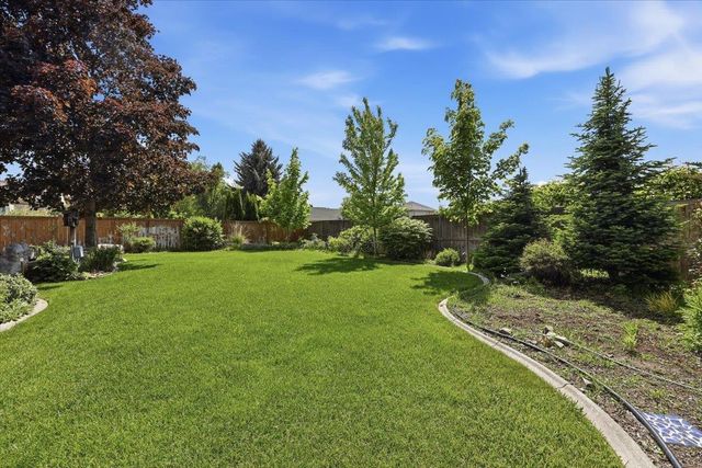 7807 N H St, Spokane, WA 99205