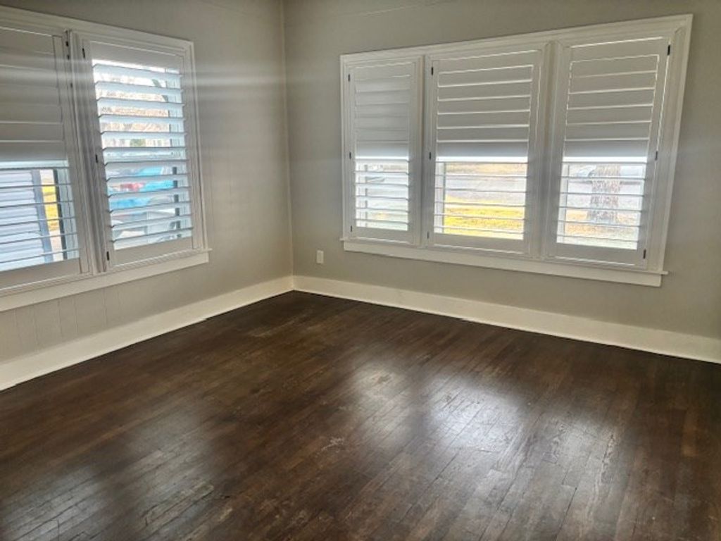 Image 6 of property listing at 1516 Shafter St, San Angelo, TX 76901