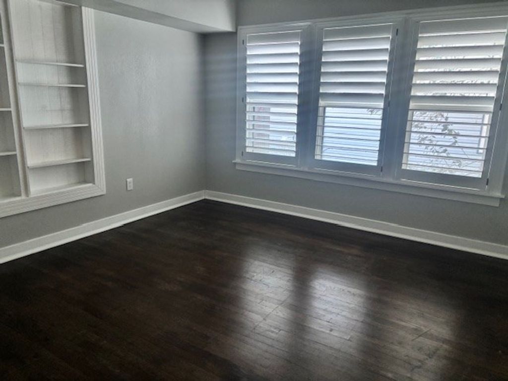 Image 7 of property listing at 1516 Shafter St, San Angelo, TX 76901