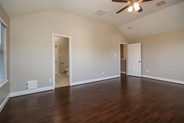 2523 Flycatcher Cove Drive, League City, TX 77573