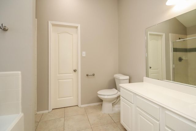 2523 Flycatcher Cove Drive, League City, TX 77573