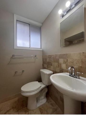 5123 Del Monte Drive 1, Houston, TX 77056
