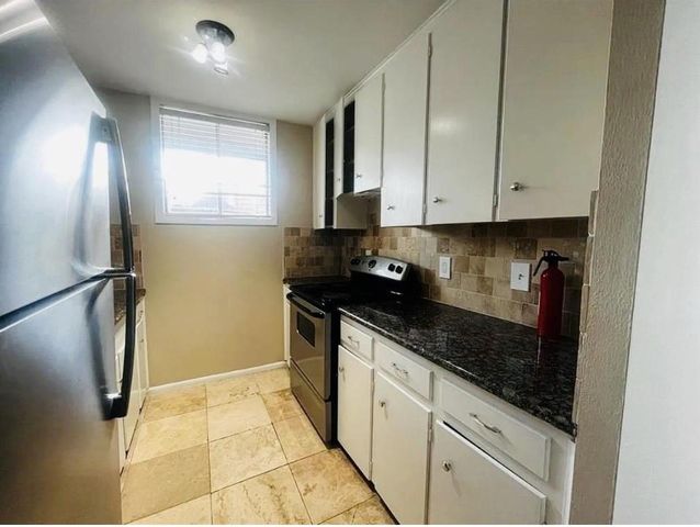 5123 Del Monte Drive 1, Houston, TX 77056