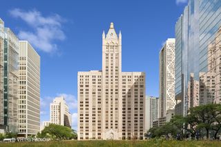 680 N lake shore Drive P-767, Chicago, IL 60611