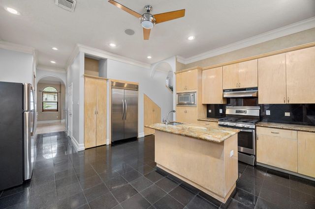 4039 Browning Street, West University Place, TX 77005