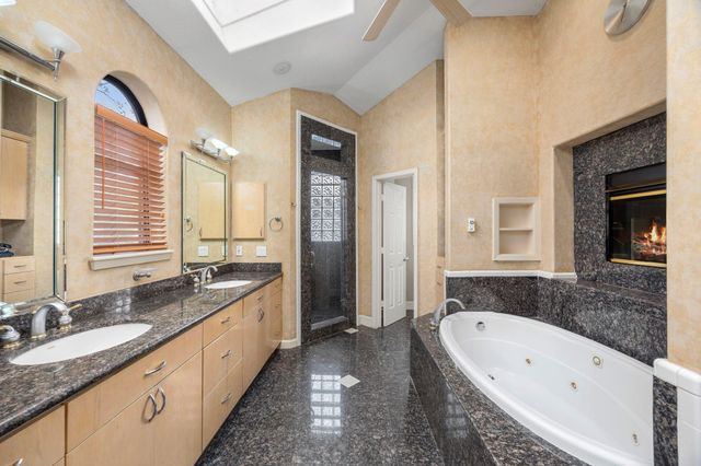4039 Browning Street, West University Place, TX 77005