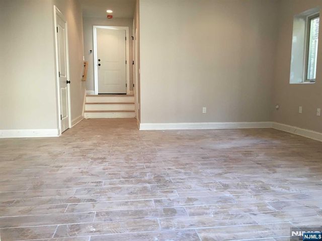 548 Kearney Avenue B, Cliffside Park, NJ 07010