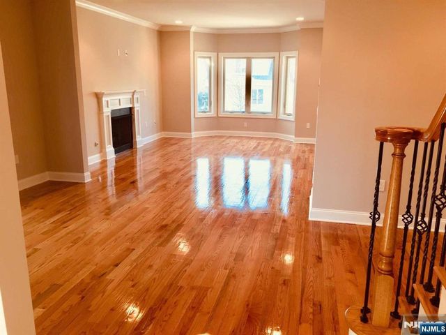 548 Kearney Avenue B, Cliffside Park, NJ 07010