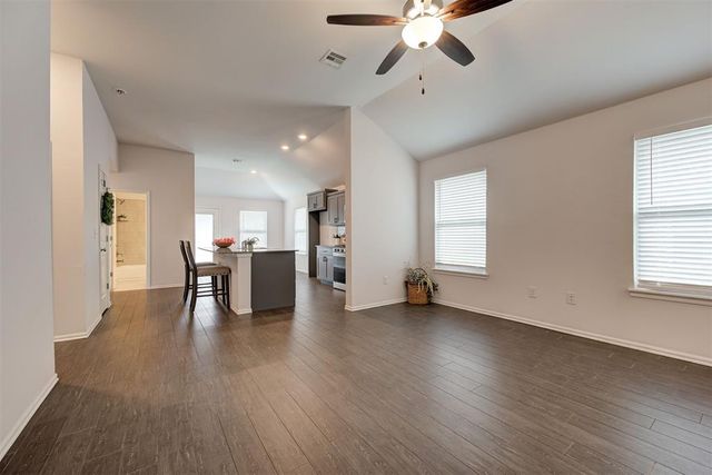 3717 Central Park Drive, Moore, OK 73160