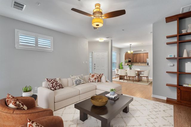 1310 W Parmer LN 2002, Austin, TX 78727