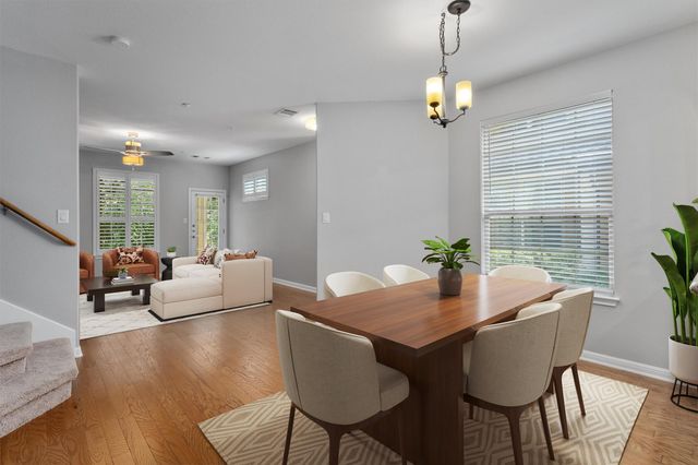1310 W Parmer LN 2002, Austin, TX 78727