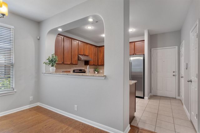 1310 W Parmer LN 2002, Austin, TX 78727