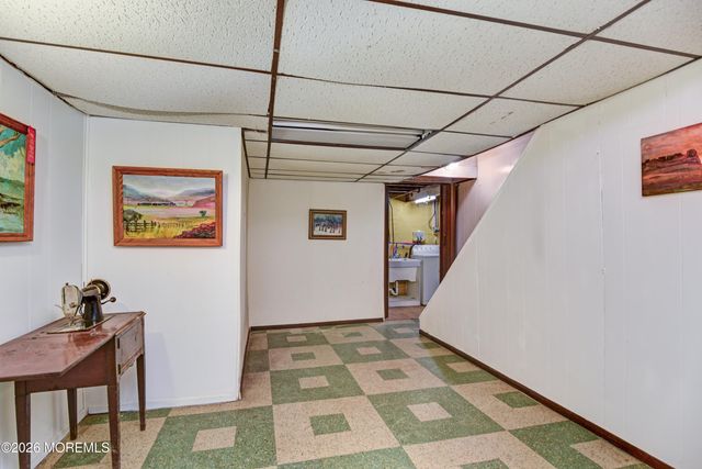 104 Pinetree Drive, Sayreville, NJ 08859
