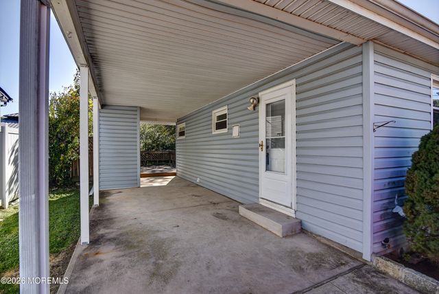 104 Pinetree Drive, Sayreville, NJ 08859