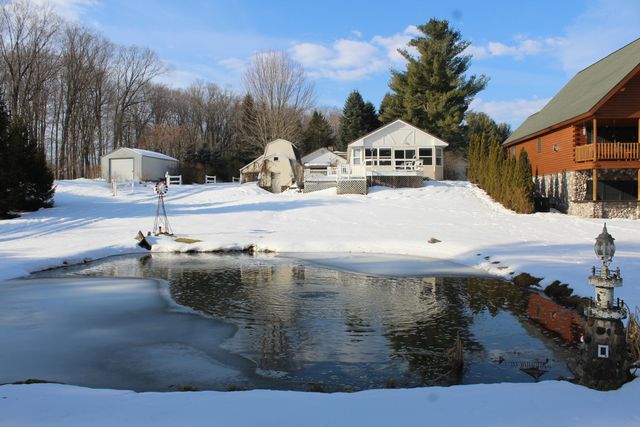 1132 N Meadowbrook Road, White Cloud, MI 49349