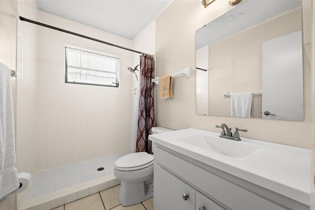 Image 16 of property listing at 3264 VIRGINIA ROAD, Venice, FL 34293