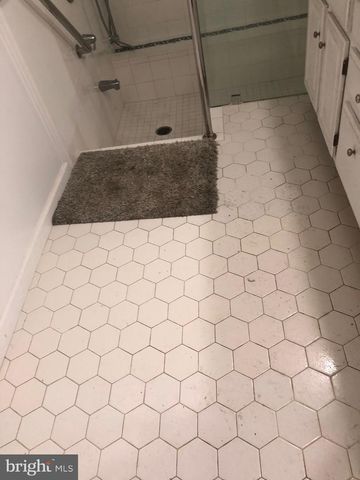 351 HIDDEN RIVER RD, Penn Valley, PA 19072