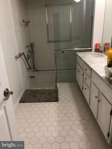 351 HIDDEN RIVER RD, Penn Valley, PA 19072
