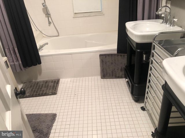 351 HIDDEN RIVER RD, Penn Valley, PA 19072