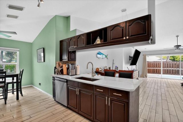 1881 SUMMER WALK CIRCLE, Sarasota, FL 34232