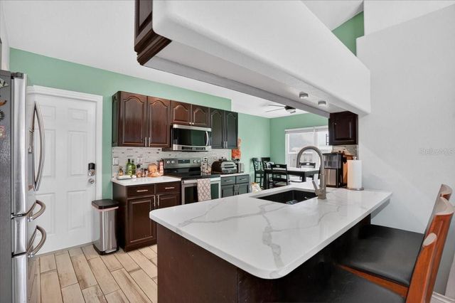 1881 SUMMER WALK CIRCLE, Sarasota, FL 34232