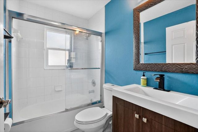 1881 SUMMER WALK CIRCLE, Sarasota, FL 34232