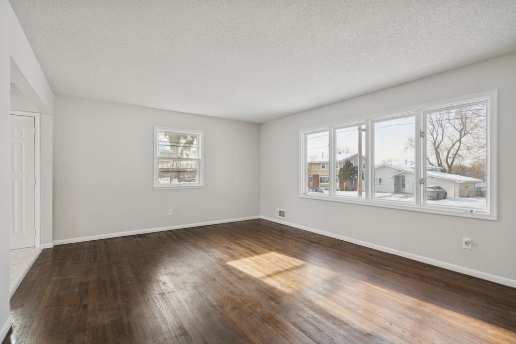 4615 Johnson Street NE, Columbia Heights, MN 55421 — photo 3