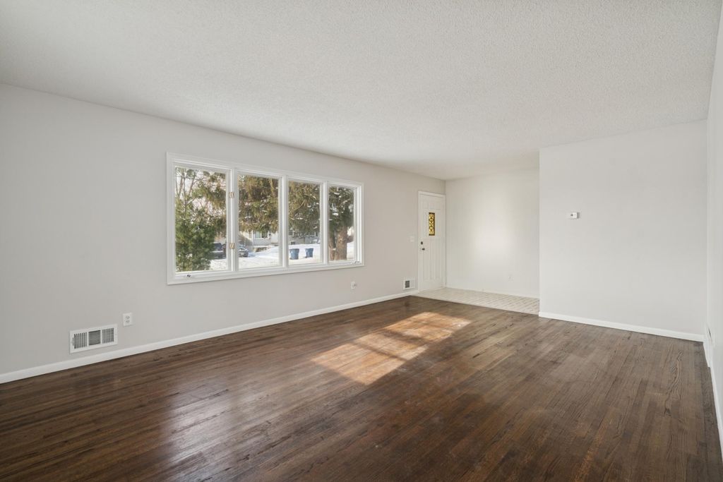 4615 Johnson Street NE, Columbia Heights, MN 55421 — photo 4