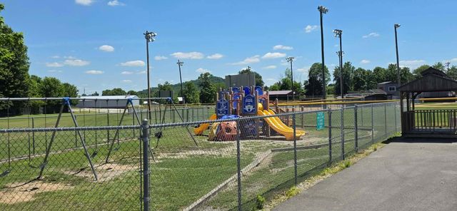 386 W Hwy 635, Science Hill, KY 42553