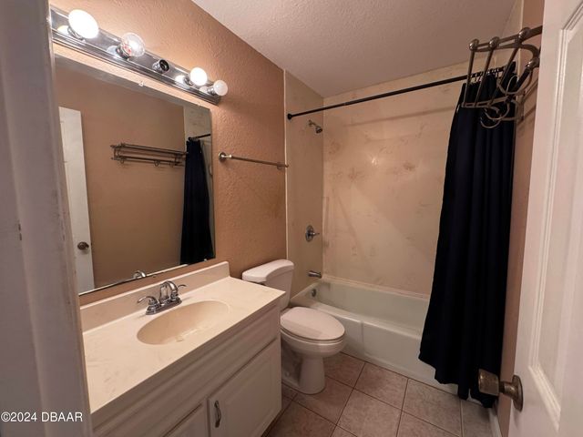 2810 Ocean Shore Blvd Apt 4, Ormond Beach, FL 32176