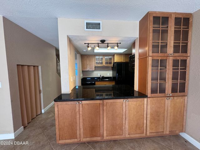 2810 Ocean Shore Blvd Apt 4, Ormond Beach, FL 32176