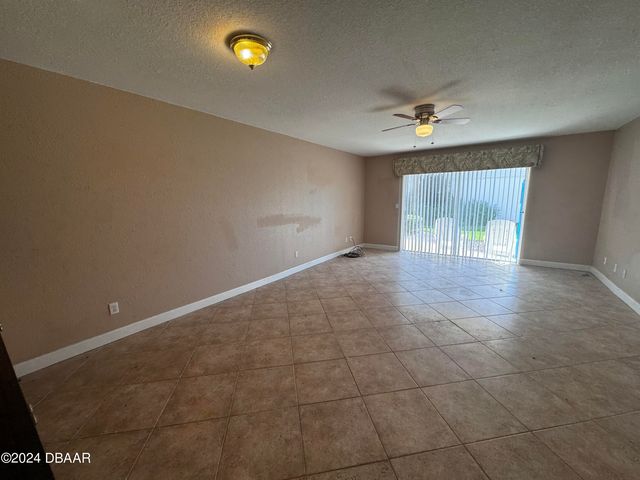2810 Ocean Shore Blvd Apt 4, Ormond Beach, FL 32176