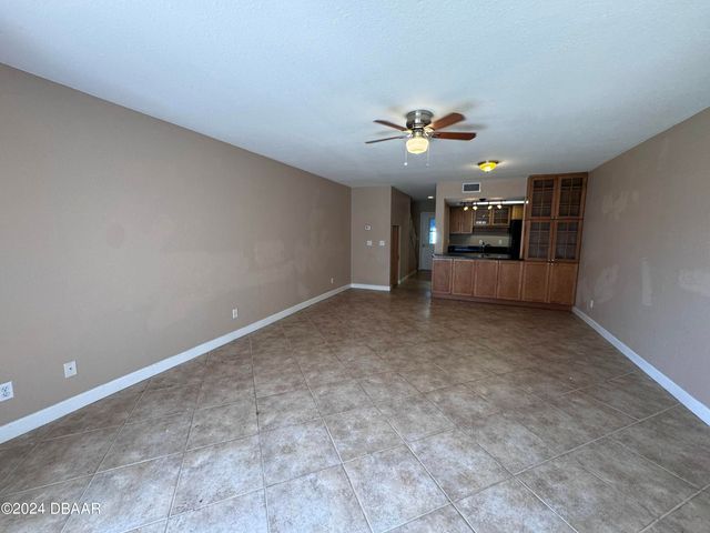 2810 Ocean Shore Blvd Apt 4, Ormond Beach, FL 32176