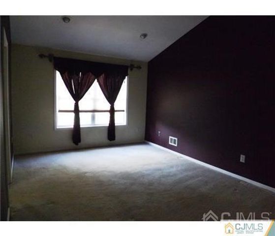 18 Lakeview Drive, Helmetta, NJ 08828