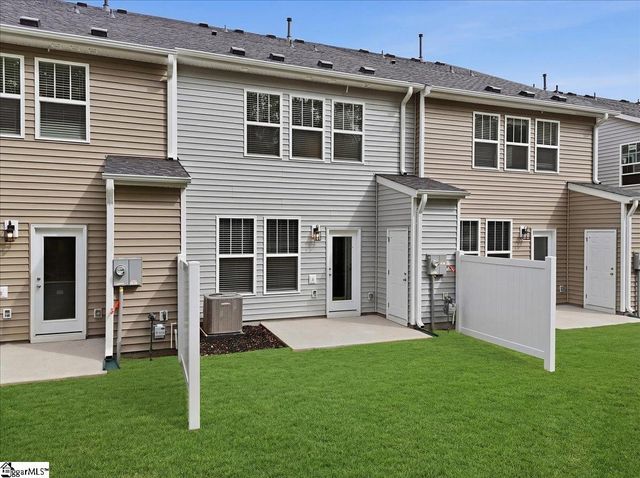 412 W Parima Court, Spartanburg, SC 29301