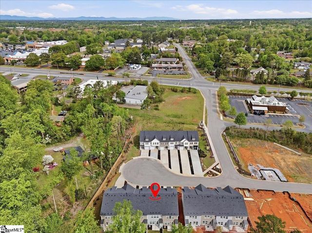 412 W Parima Court, Spartanburg, SC 29301