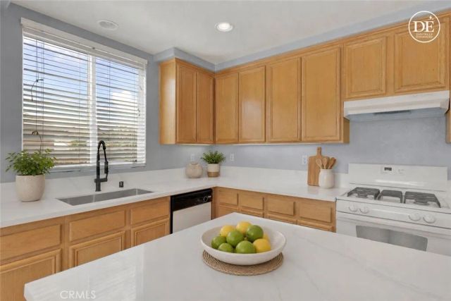 13816 Grant Way, Oak Hills, CA 92344