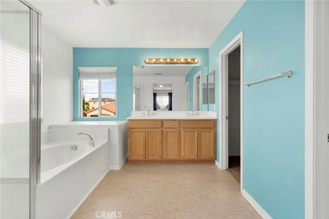13816 Grant Way, Oak Hills, CA 92344
